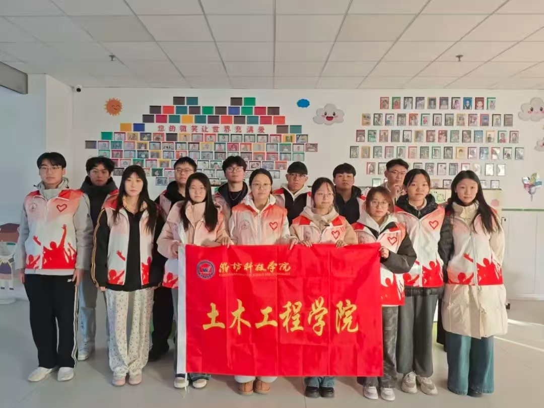 百万大学生进社区|春晖服务队走…