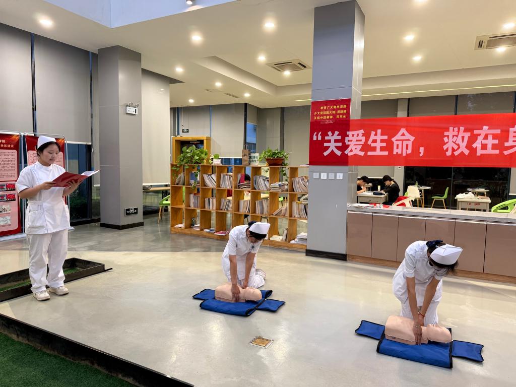 土木工程学院开展红十字志愿服务…