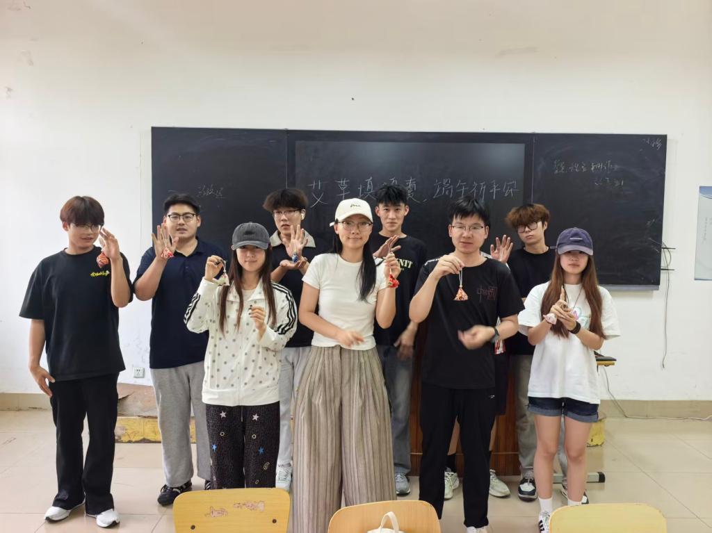 土木工程学院开展端午佳节主题系…