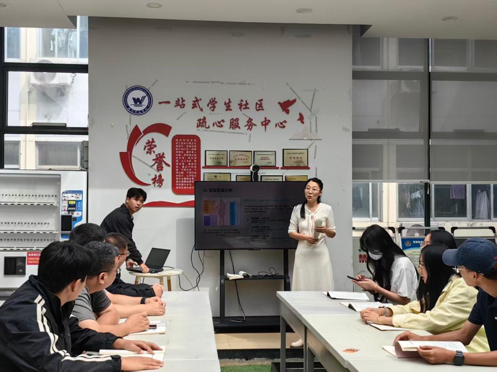 土木工程学院开展推普周系列活动
